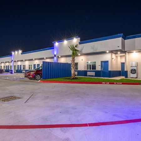 Azul Inn Aldine Ngoại thất bức ảnh